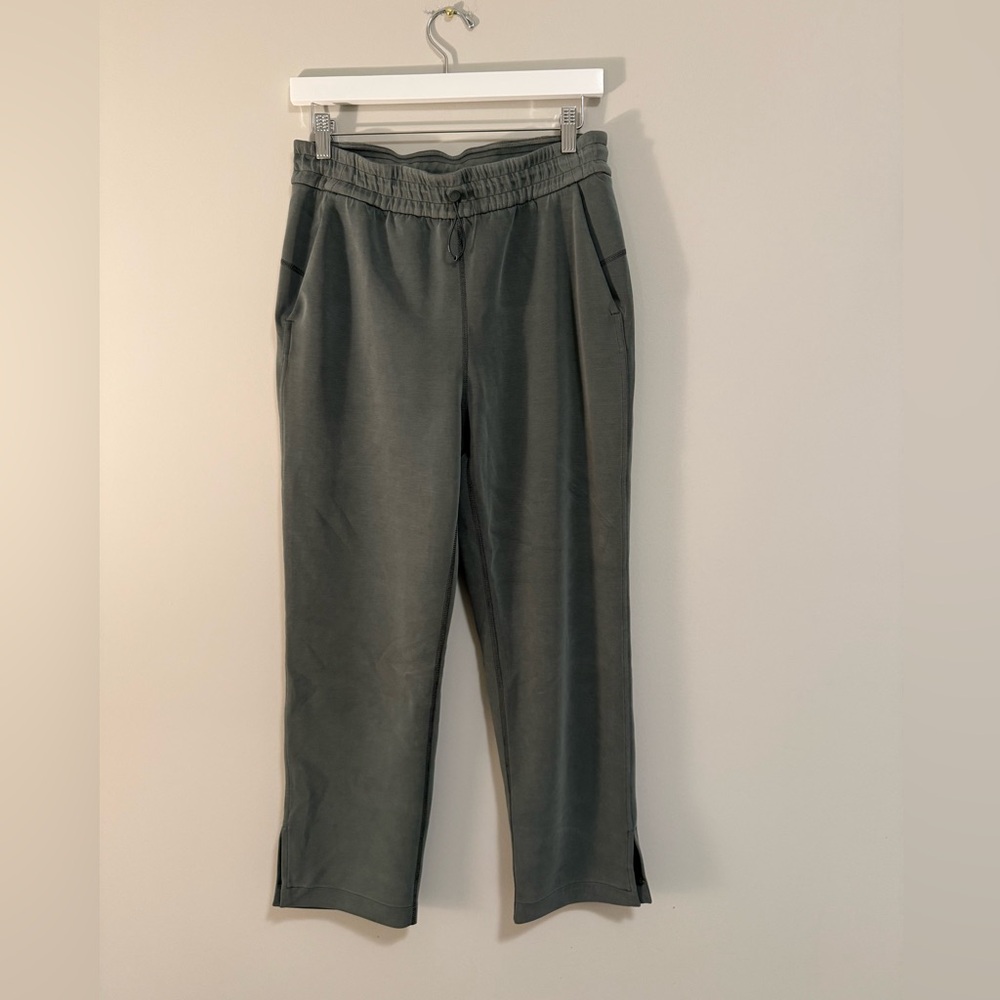 Lululemon Softstreme Cropped Pant